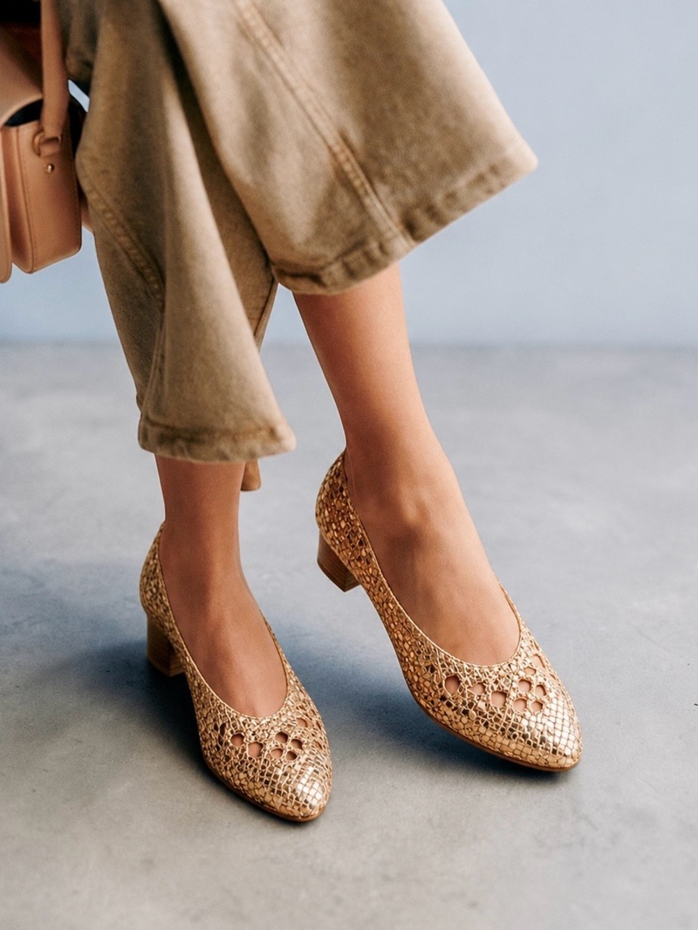 Sézane Anya High Heels in Gold Metallic Woven FR 37 / US 6 - Picture 8 of 9